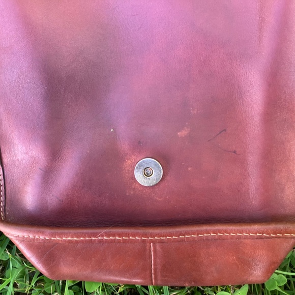 Cole Haan Cognac Leather Crossbody Bag – Adjustable Strap - Picture 4 of 10